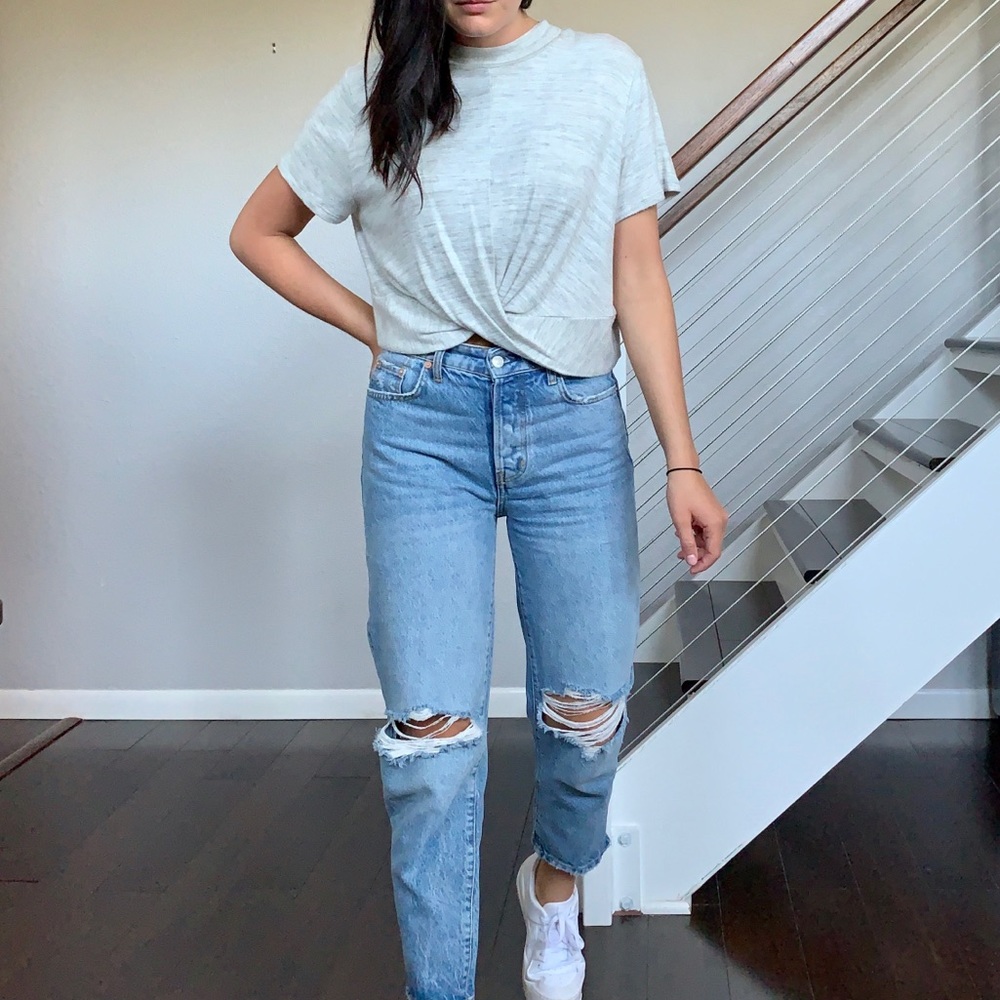 Twist Front Top